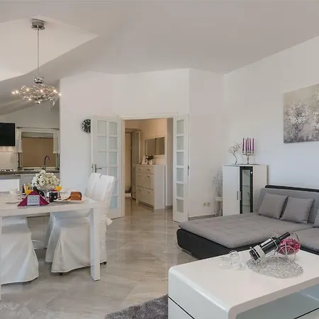 Adriatic Dream Апартаменты *